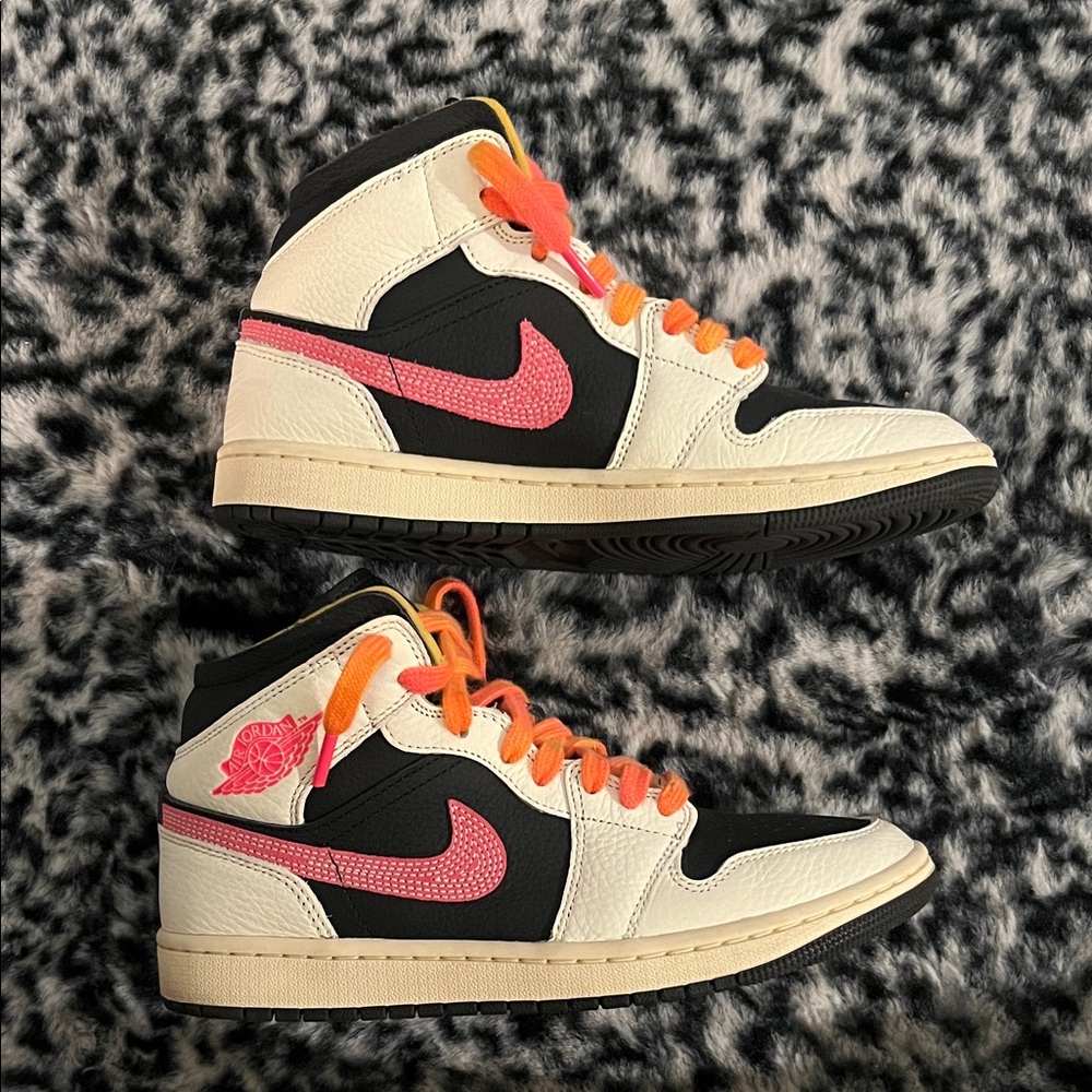 Nike Air Jordan 1 Mid SE Edge Shoes Size 8.5